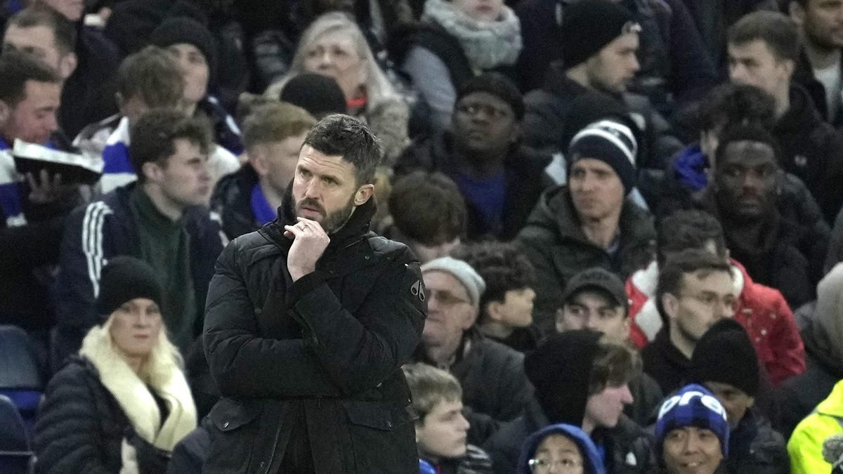 Manajemen Manchester United Tunda Keputusan Kontrak Permanen Michael Carrick