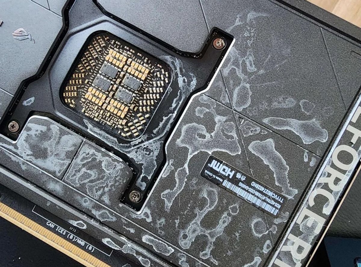 Pengguna Tuntut NZXT Akibat Kebocoran AIO yang Merusak GPU RTX 5090