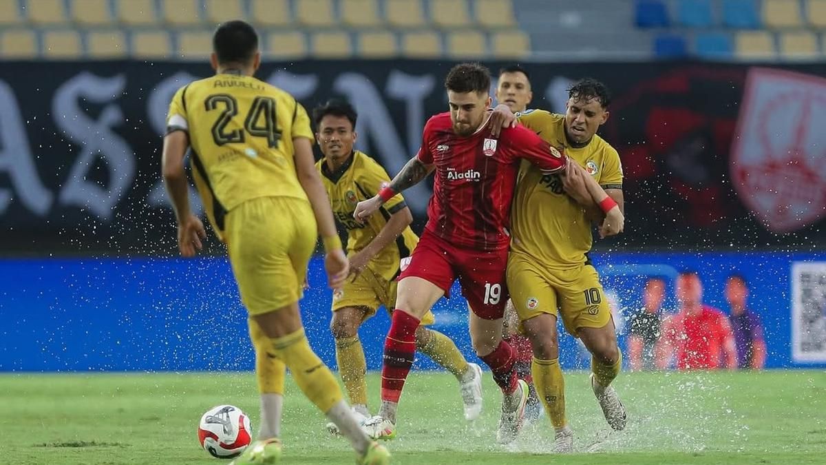 Persis Solo Kalahkan Semen Padang 2-1 di Stadion Manahan
