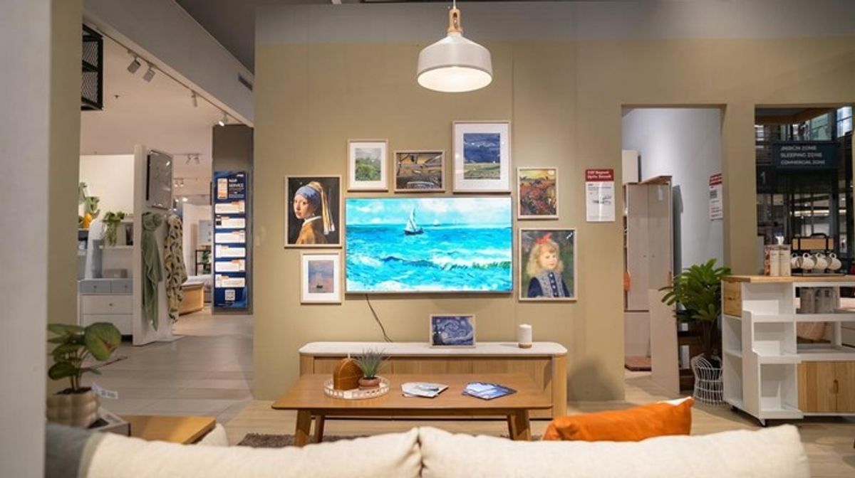 TCL Rilis Televisi QD-Mini LED A400 Pro NXT Vision di Indonesia