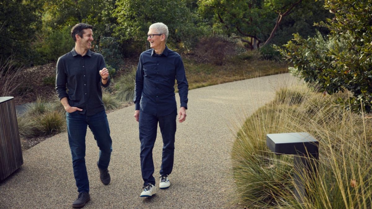 John Ternus Resmi Gantikan Tim Cook Sebagai CEO Apple