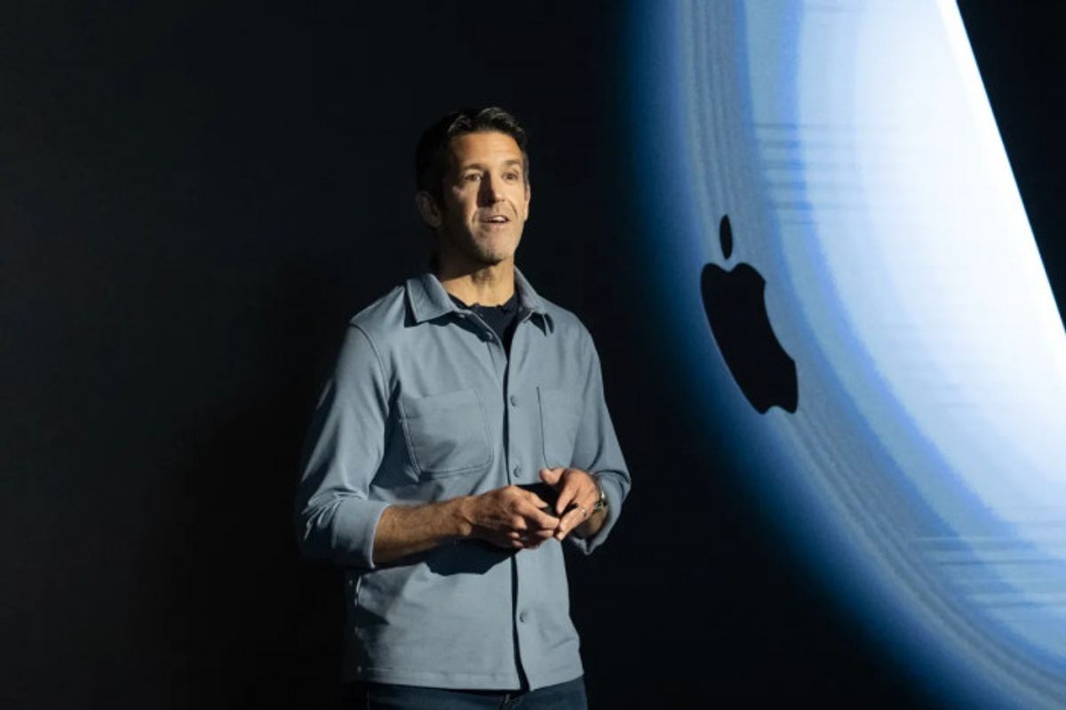John Ternus Resmi Gantikan Tim Cook Sebagai CEO Apple