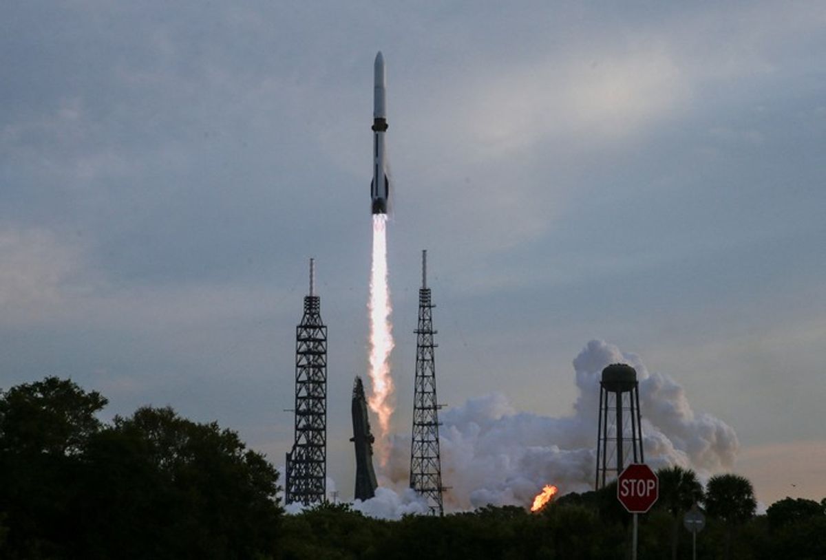 FAA Larang Terbang Roket New Glenn Usai Gagal Luncurkan Satelit