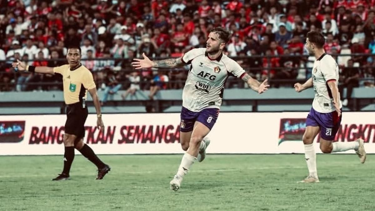 Telmo Castanheira Kembali Perkuat Persik Kediri Usai Pulih dari Cedera