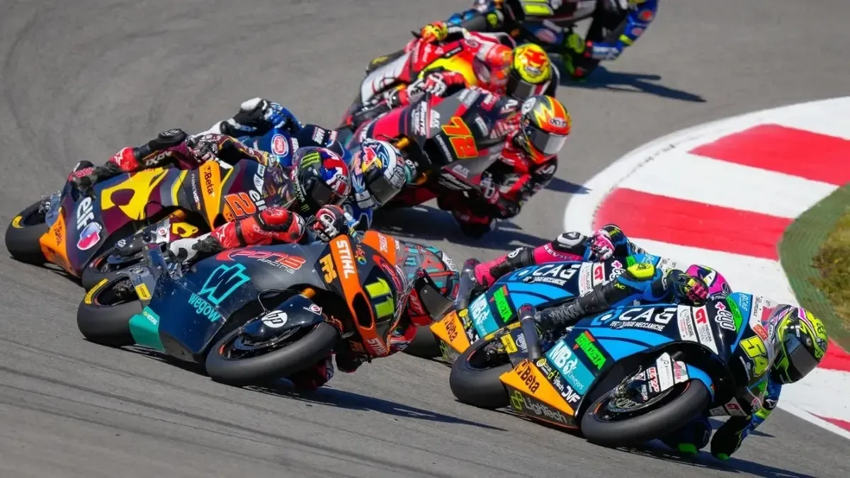 Mario Suryo Aji Tembus Posisi Sembilan Kualifikasi Moto2 Thailand 28 Februari 2026