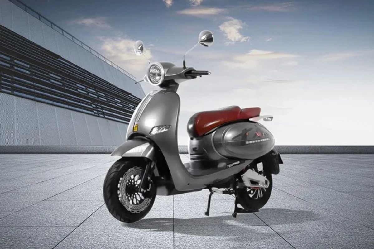 Minat Masyarakat Terhadap Motor Listrik Uwinfly Meningkat di Indonesia