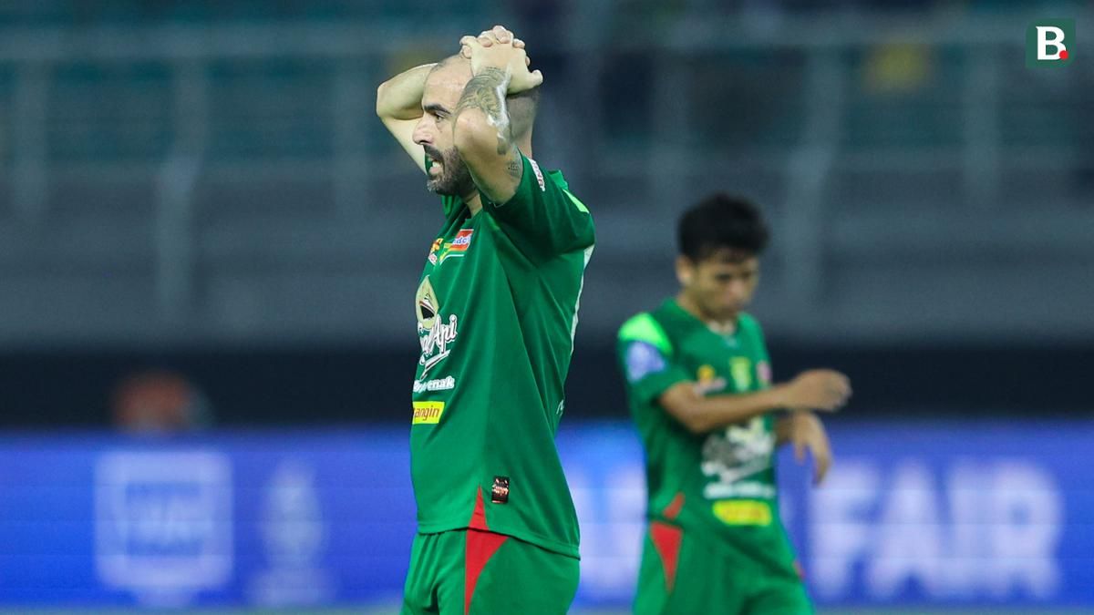 Malut United Jamu Persebaya Surabaya di Stadion Gelora Kie Raha