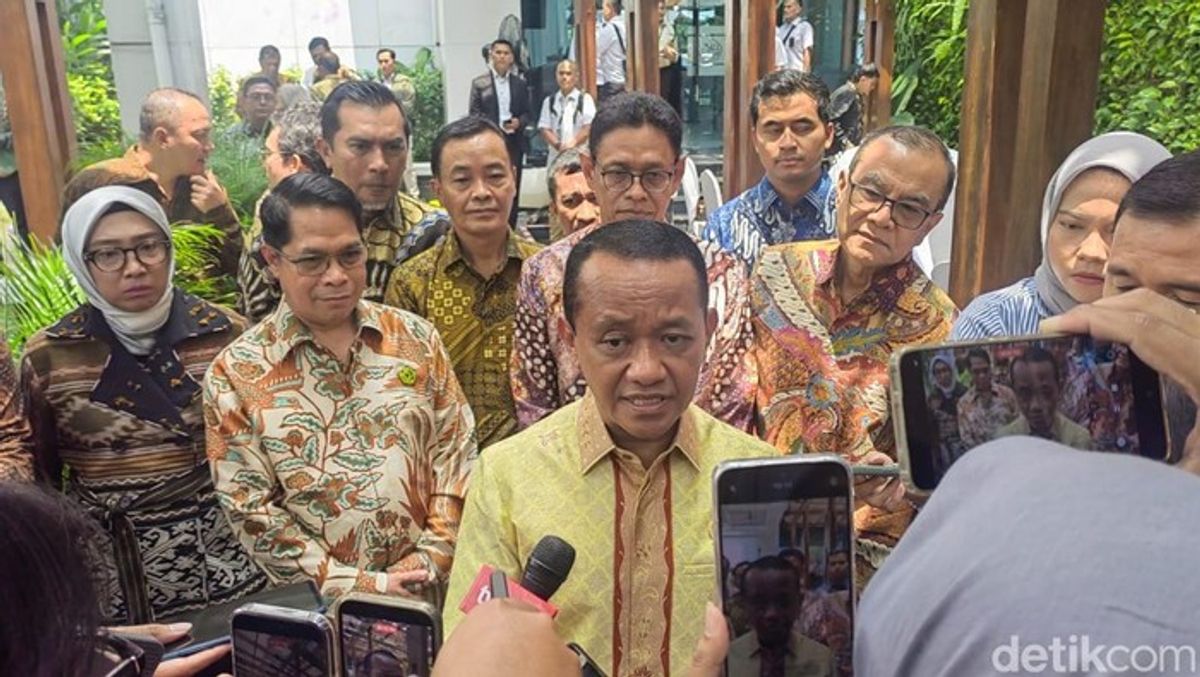 Pemerintah Beri Sinyal Impor Minyak dari Rusia di Tengah Konflik Global