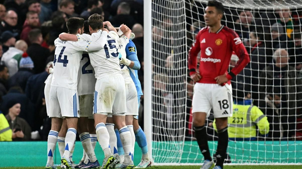 Leeds United Tumbangkan Manchester United 2-1 di Old Trafford