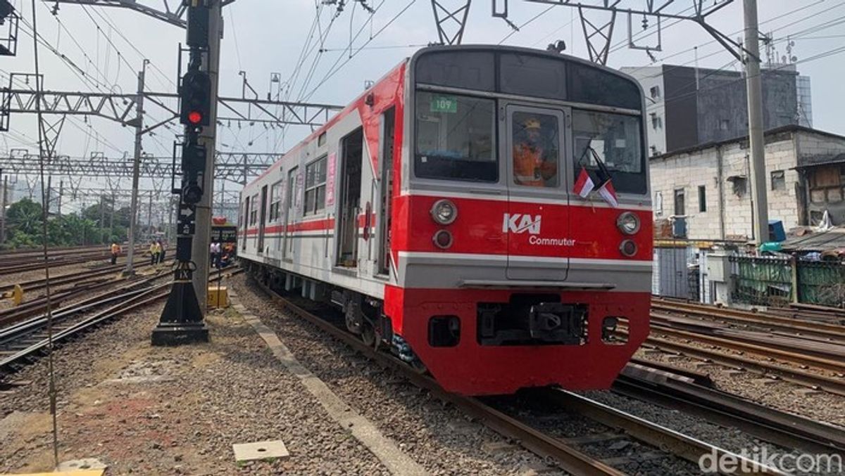 Jumlah Penumpang KRL Jabodetabek Meningkat Pesat hingga April 2026