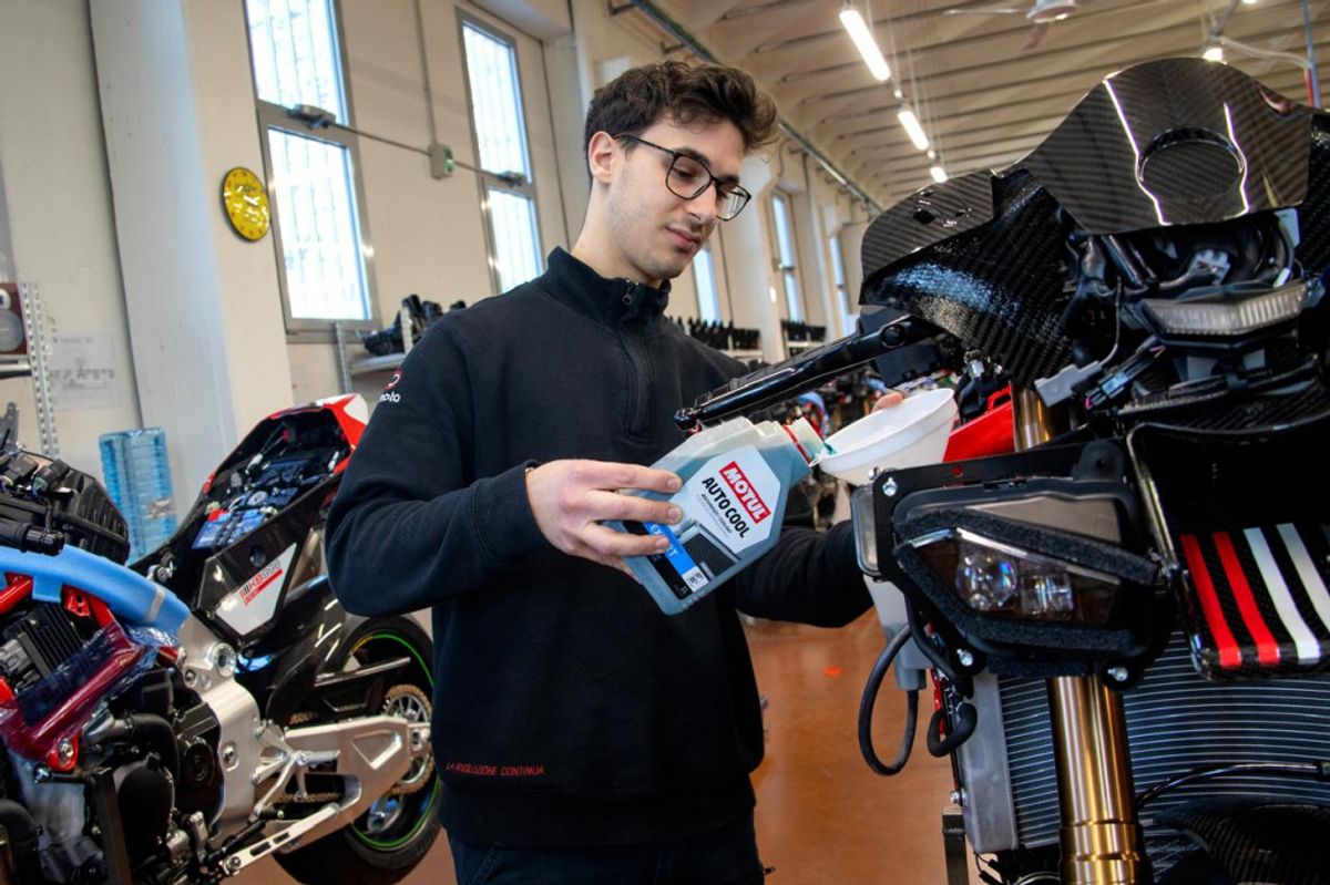 Motul Resmi Jadi Pemasok Pelumas Seluruh Motor Bimota