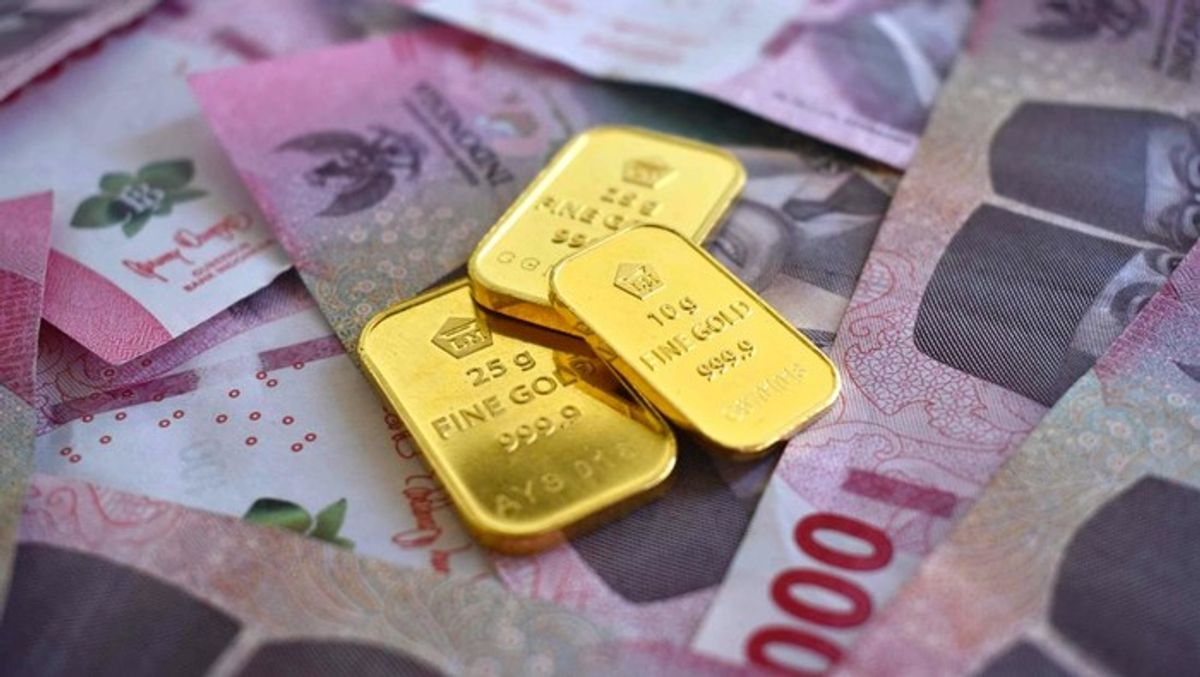 Harga Emas Antam Merosot Rp 20.000 Menjadi Rp 2.868.000 per Gram