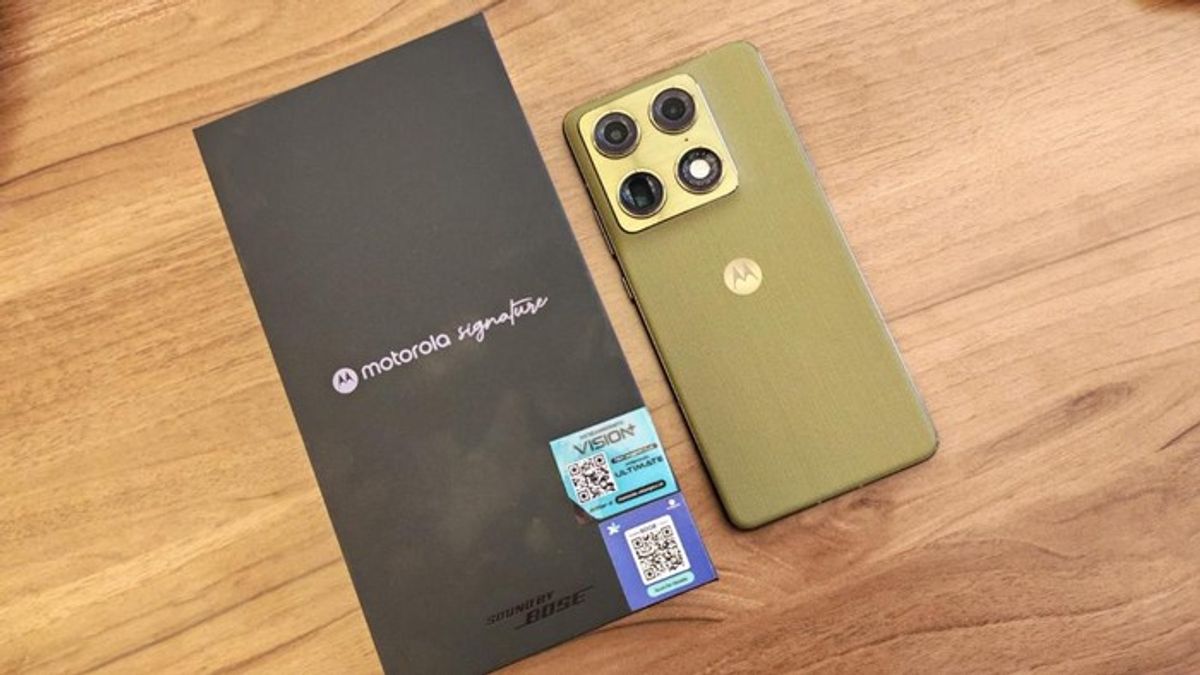 Motorola Luncurkan Ponsel Flagship Signature di Indonesia Hari Ini