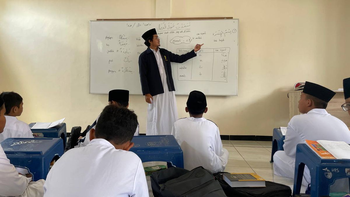 Kemendikdasmen Buka Penjaringan Data Guru Belum Bersertifikat Pendidik 2026