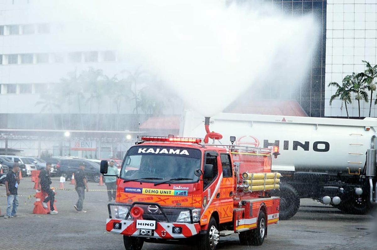 Hino Luncurkan Mobil Pemadam Kebakaran Canggih di GIICOMVEC 2026