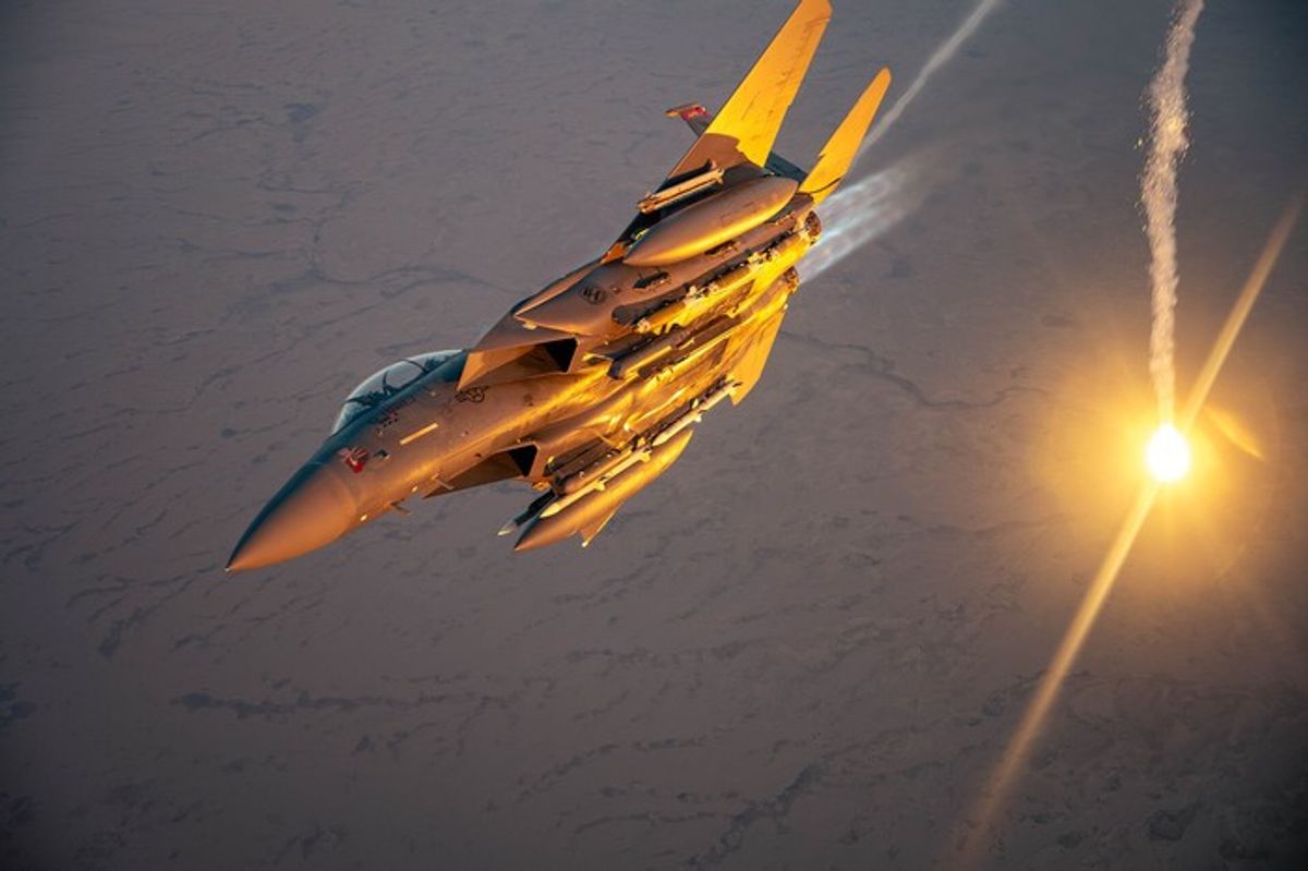 Mekanisme Kursi Lontar Canggih F-15E Selamatkan Pilot dari Kecelakaan Fatal
