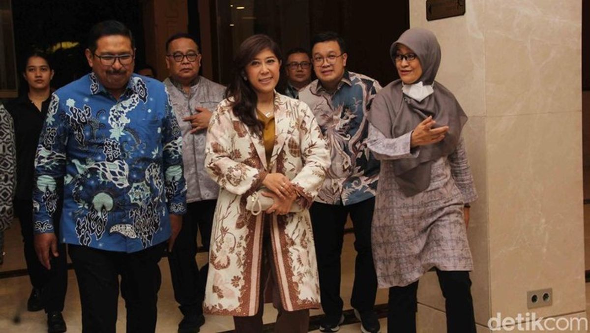 Meutya Hafid Dorong Kolaborasi Lintas Sektor Perkuat Konektivitas Digital