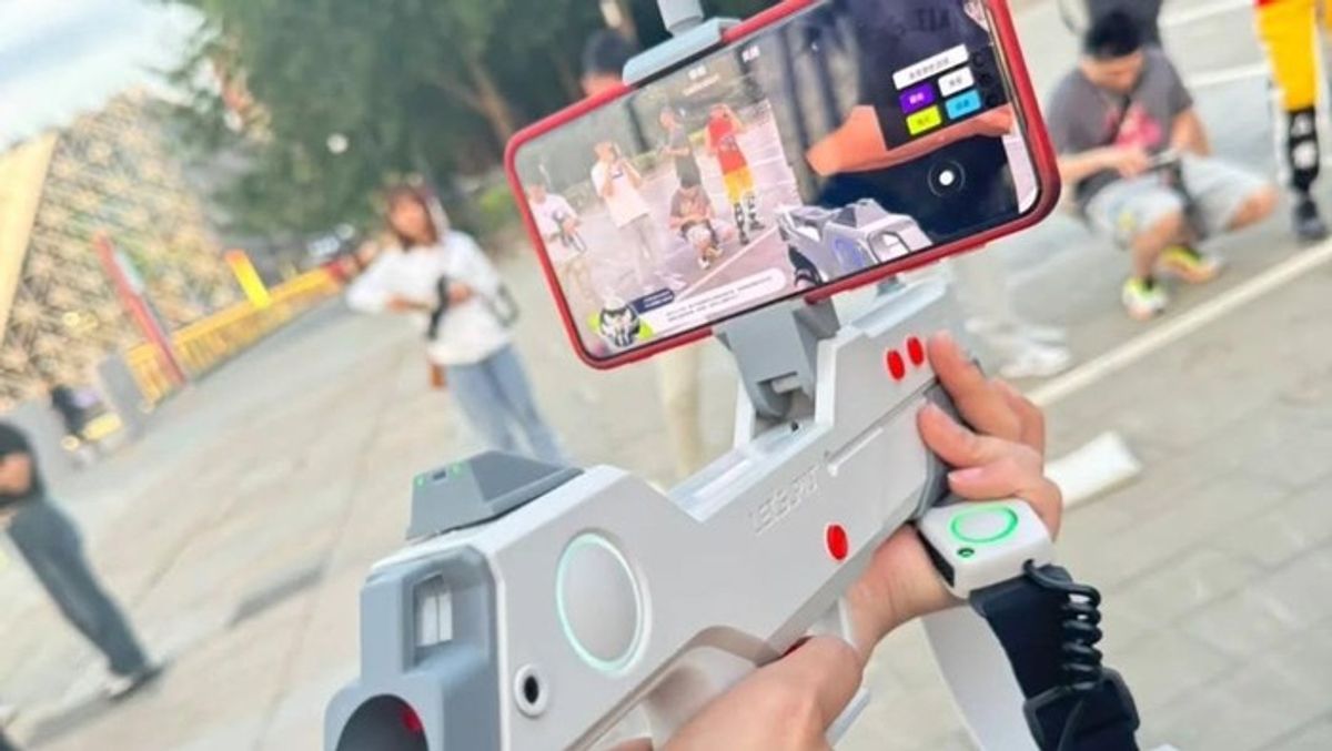 Generasi Z China Ubah Pusat Perbelanjaan Jadi Arena Battle Royale AR