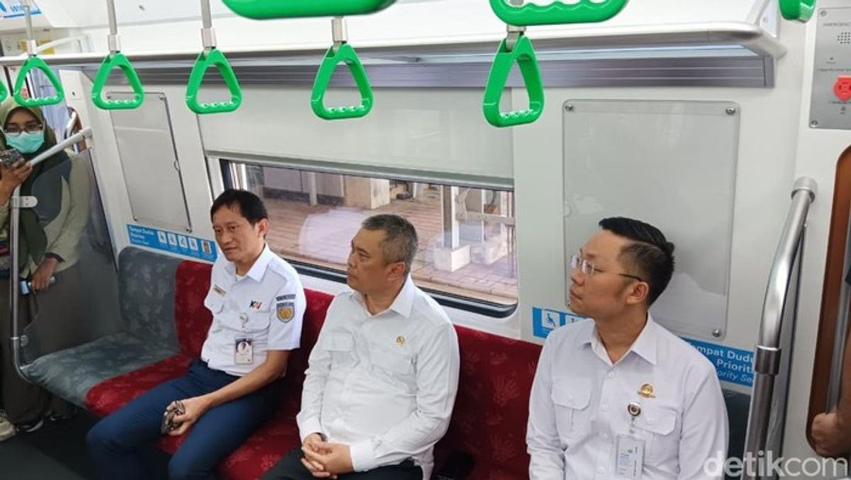 Menhub Tolak Usulan Pemindahan Gerbong Khusus Wanita ke Tengah KRL