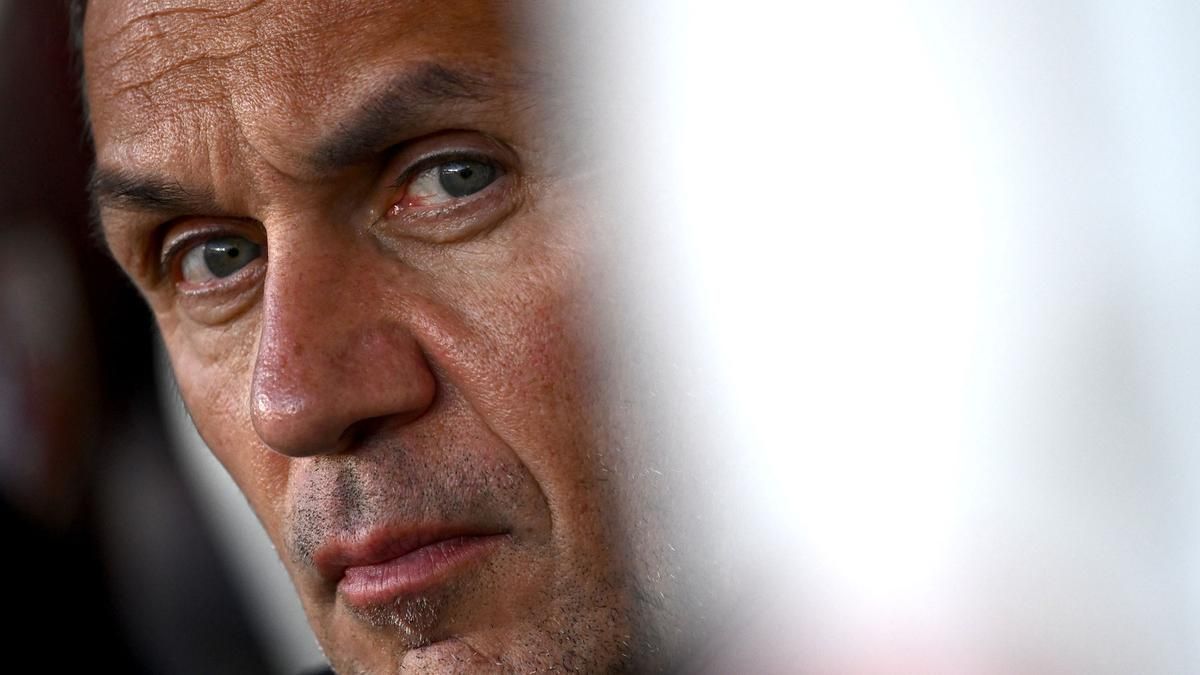 Paolo Maldini Jadi Kandidat Kuat Presiden FIGC di Tengah Krisis Sepak Bola Italia