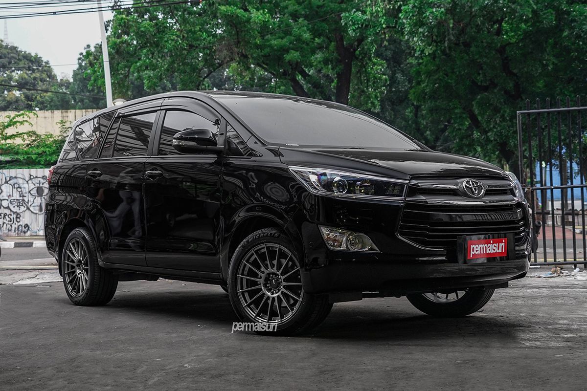 Perbandingan Biaya Balik Nama STNK dan Pajak Kijang Innova Reborn 2026