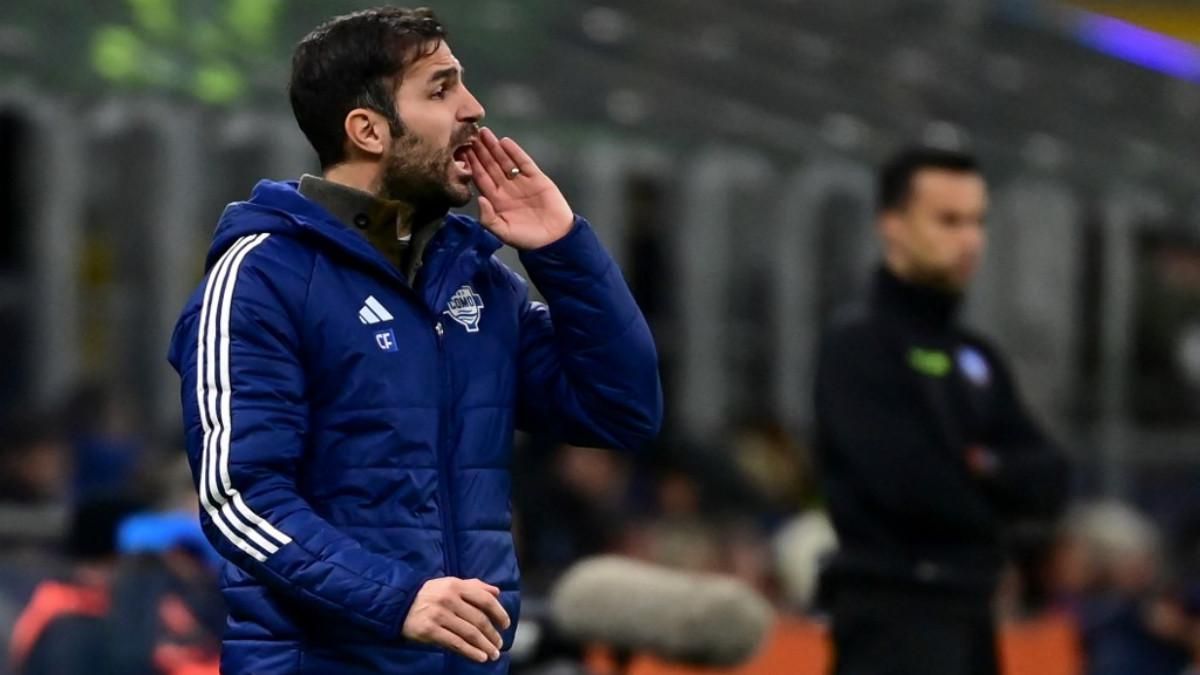 Cesc Fabregas Pilih Bertahan di Como Setelah Tolak Pinangan Klub Besar