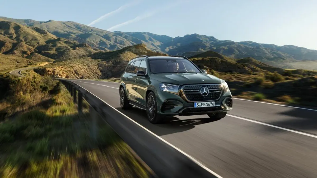 Mercedes-Benz GLS Terbaru Hadirkan Kemewahan dan Teknologi AI Canggih