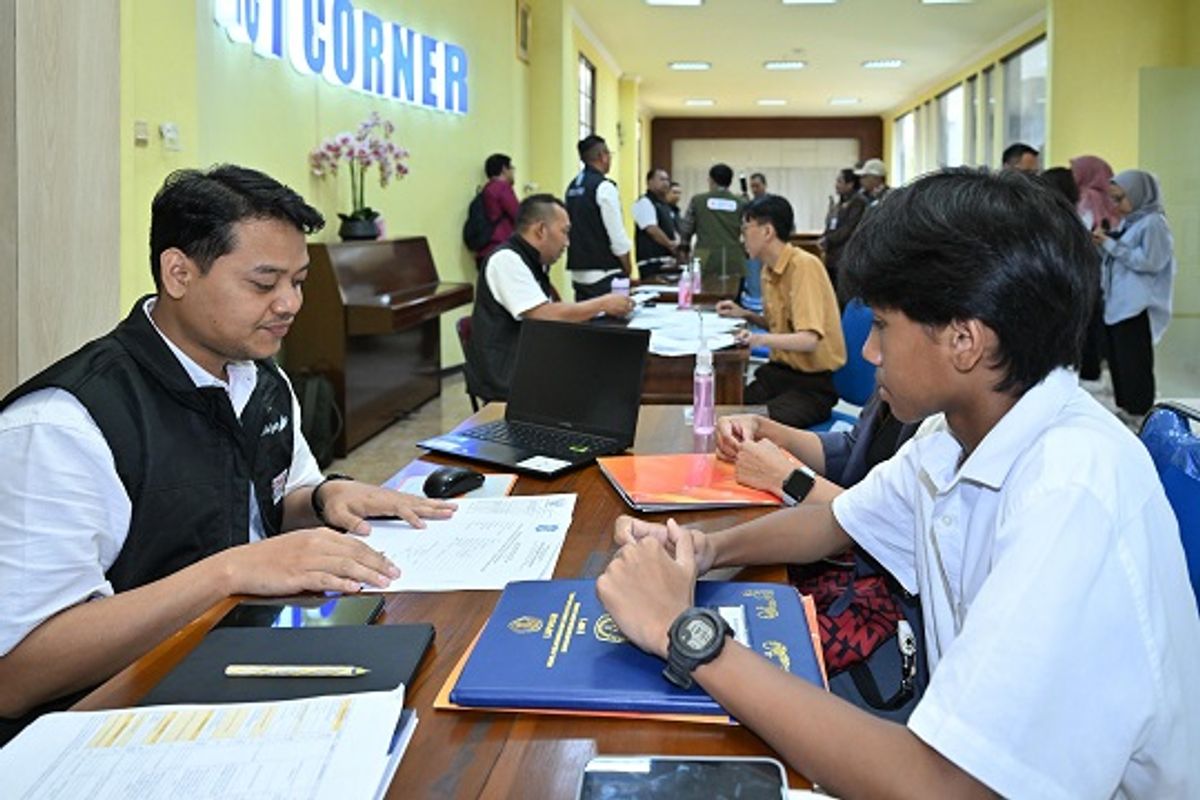Kemdiktisaintek Seleksi 640 Calon Siswa SMA Unggul Garuda Baru
