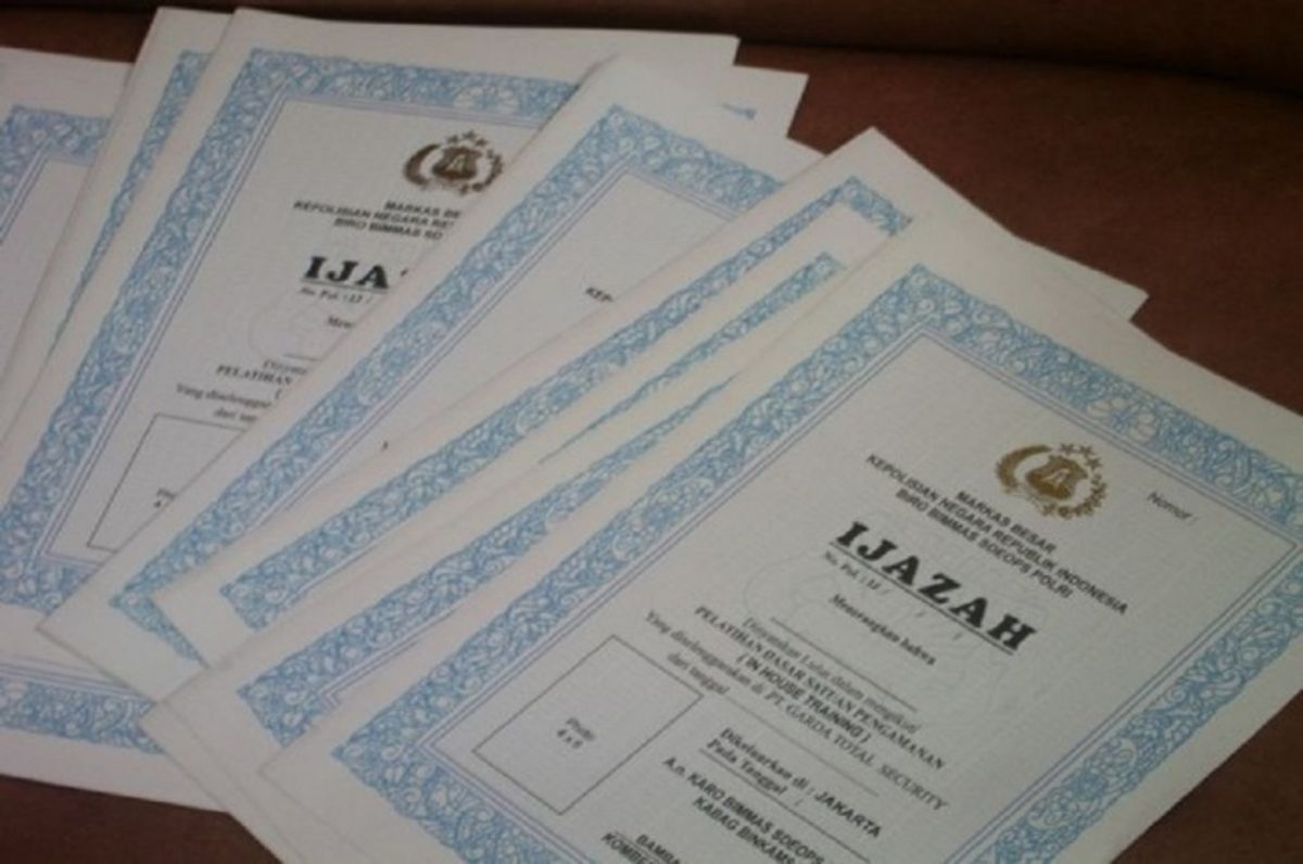 Kemendikdasmen Sederhanakan Aturan Pengelolaan Ijazah Mulai Tahun 2026
