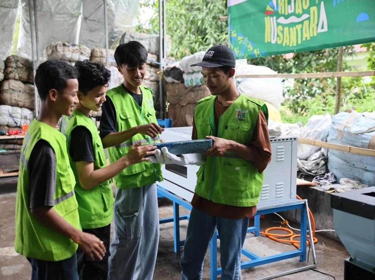PGN Olah Sampah Plastik Menjadi Produk Bernilai Guna di Jakarta