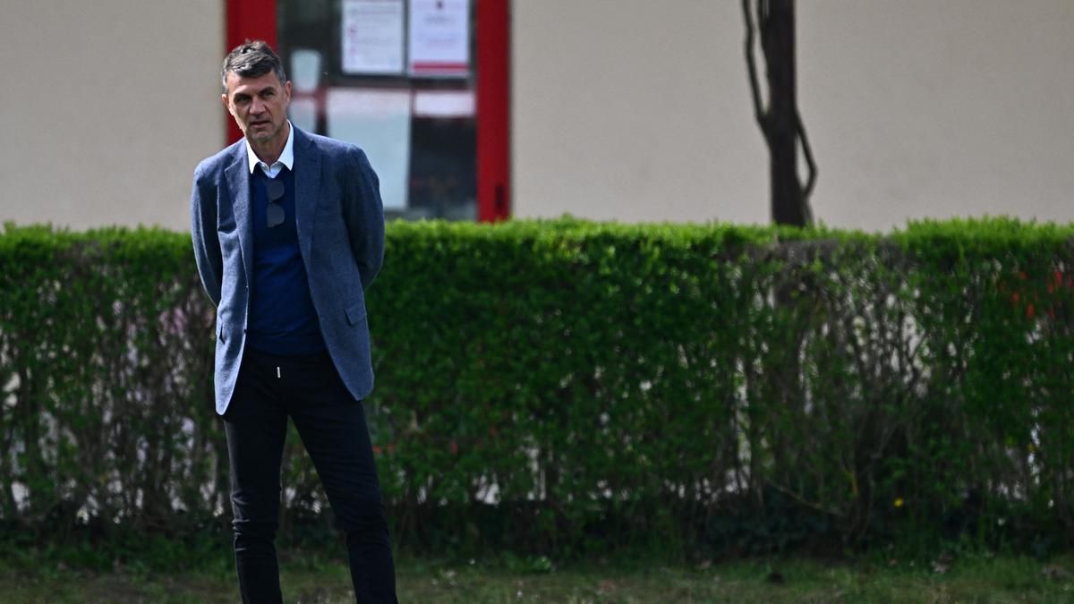 Paolo Maldini Soroti Perbedaan Perencanaan Sepak Bola dan Tenis Italia