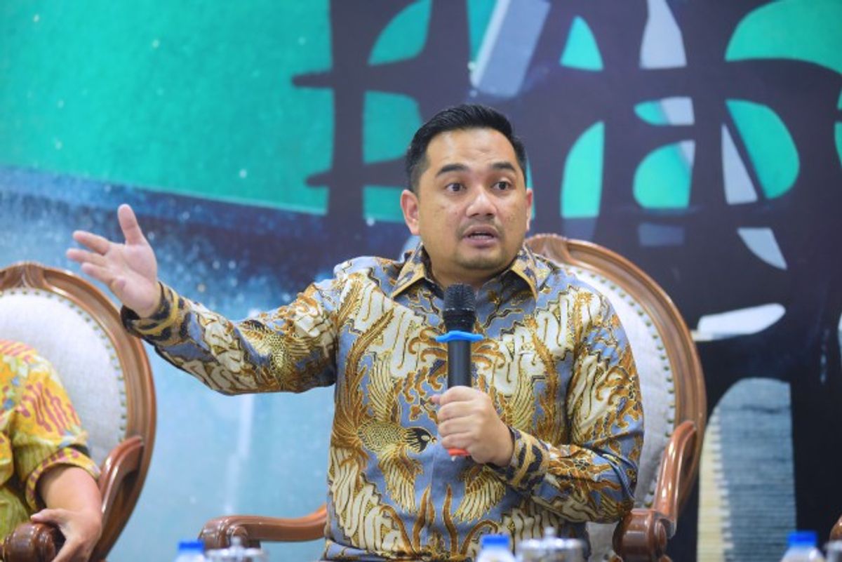 Rifqinizamy Karsayuda Beri Beasiswa ke China untuk Siswi SMAN 1 Pontianak