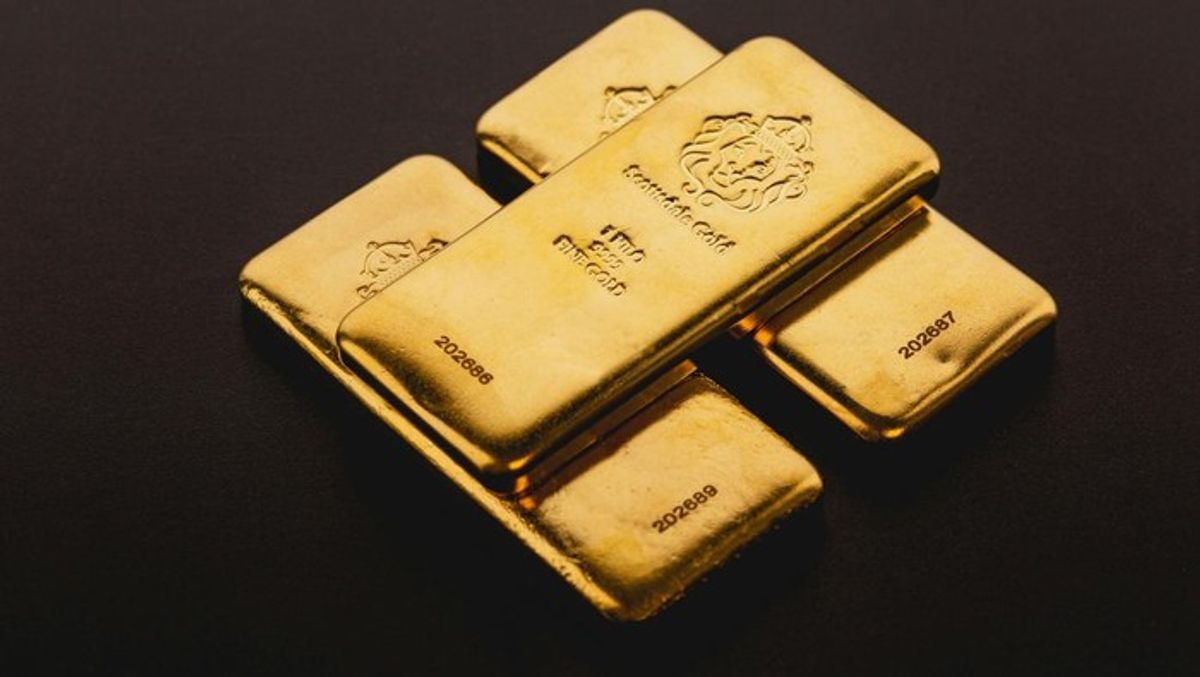 Harga Emas Perhiasan Alami Deflasi 3,76 Persen pada April 2026