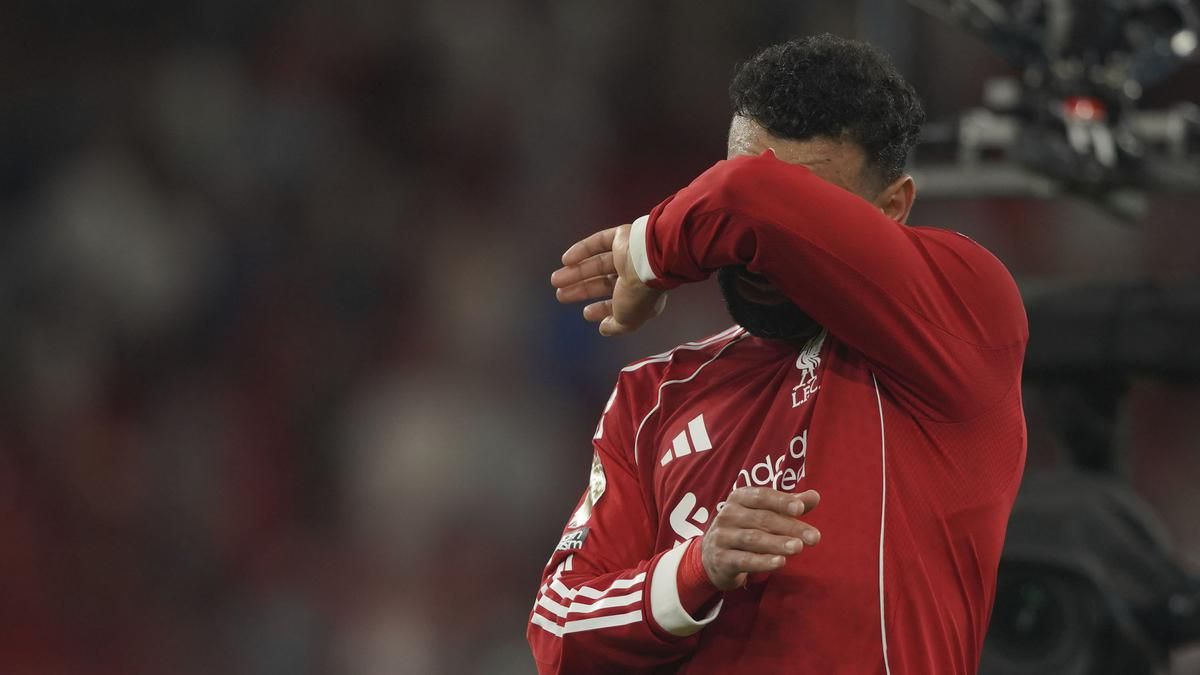 Mohamed Salah Ungkap Momen Emosional Saat Melepas Trent Alexander Arnold