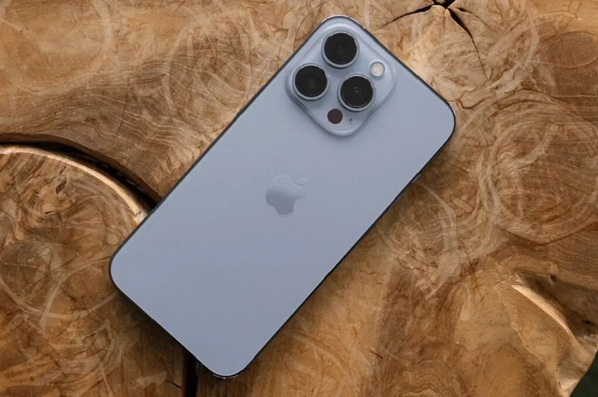 Harga iPhone 13 Bekas Stabil Mulai Rp7 Jutaan per Mei 2026