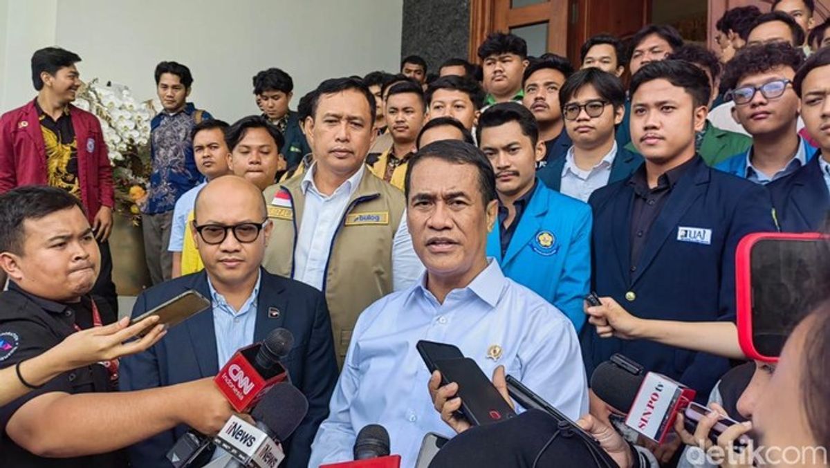 Mentan Amran Sulaiman Bahas Swasembada Pangan Bersama 100 Mahasiswa BEM