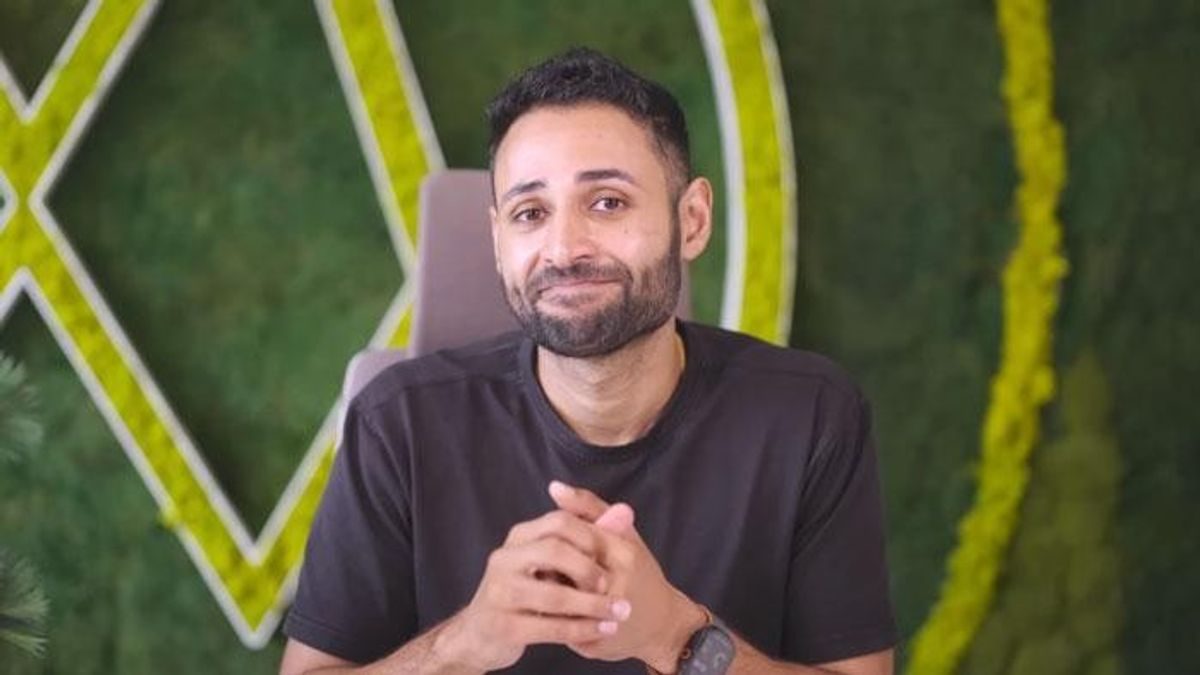 Petugas Bea Cukai Amerika Serikat Tahan YouTuber Mrwhosetheboss