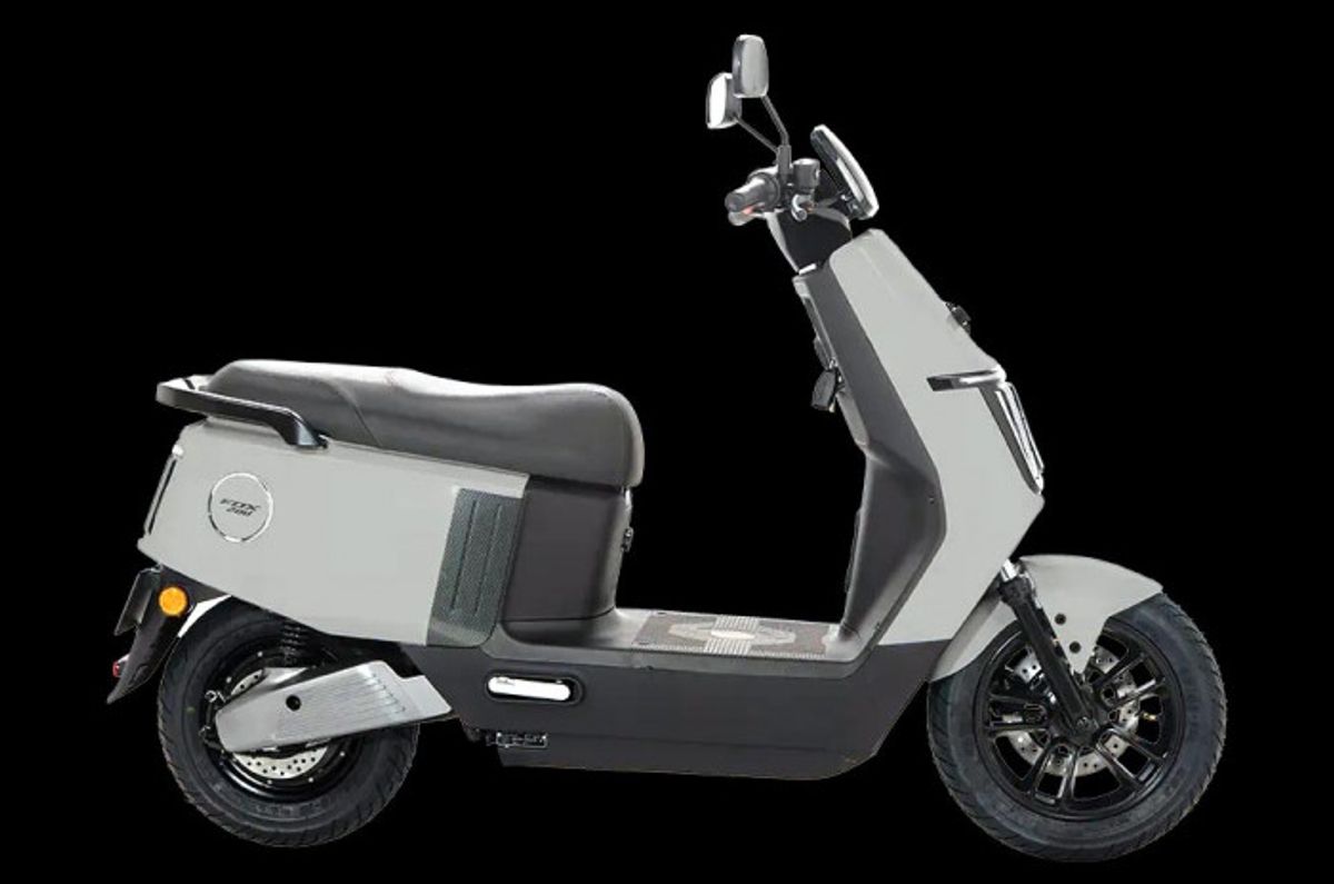 Polytron Gelar Kompetisi Desain Motor Listrik Fox 200 bagi Mahasiswa