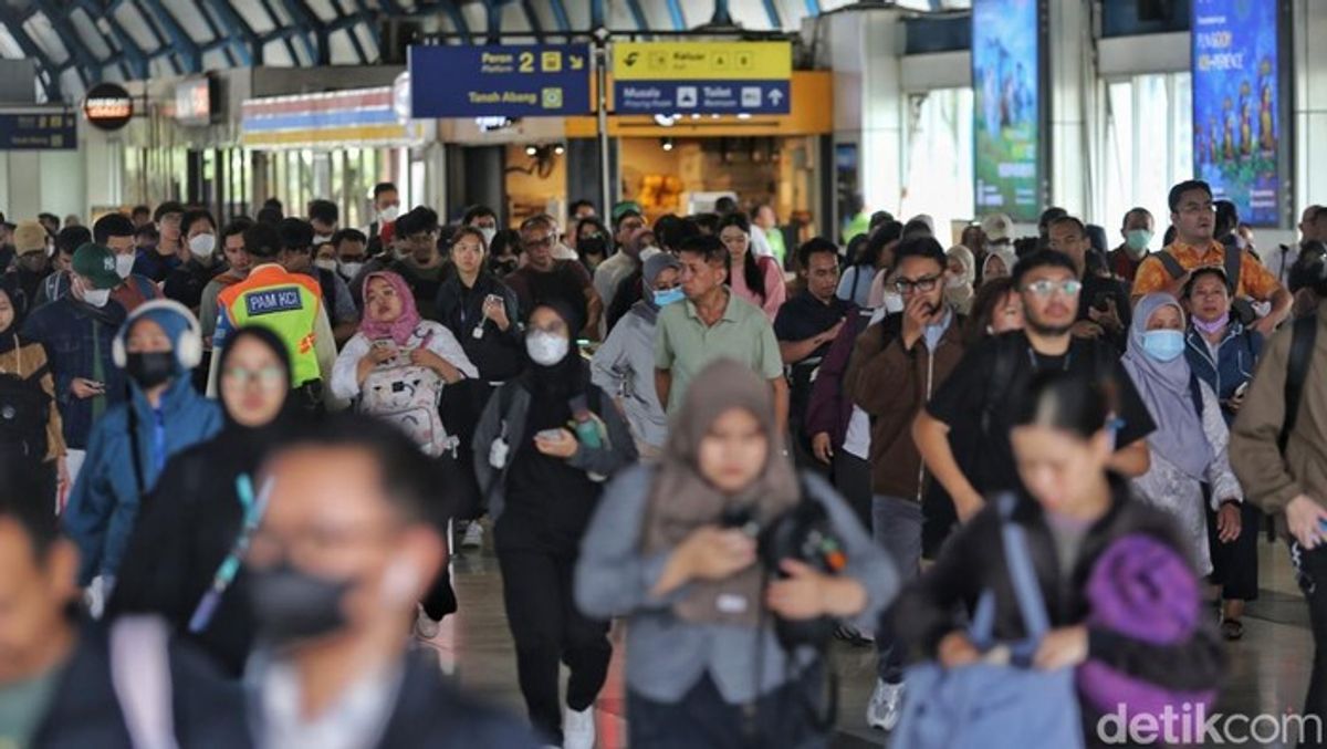 Utang Pinjol dan Paylater Masyarakat Indonesia Tembus Rp156 Triliun