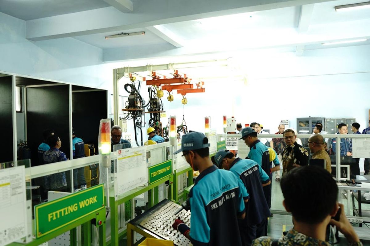 Daihatsu Resmikan Kelas Industri DOJO di SMK Islam 1 Blitar