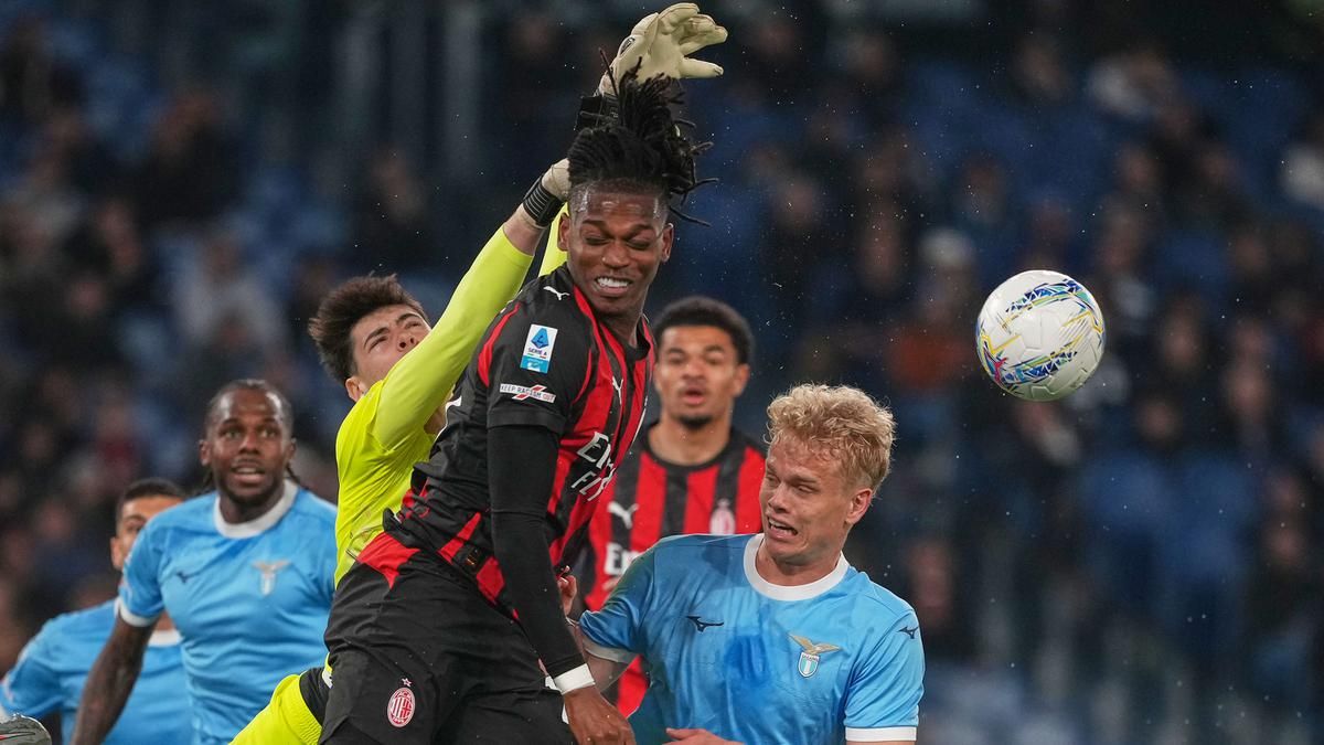 Manchester United Bidik Rafael Leao Melalui Skema Tukar Tambah Pemain