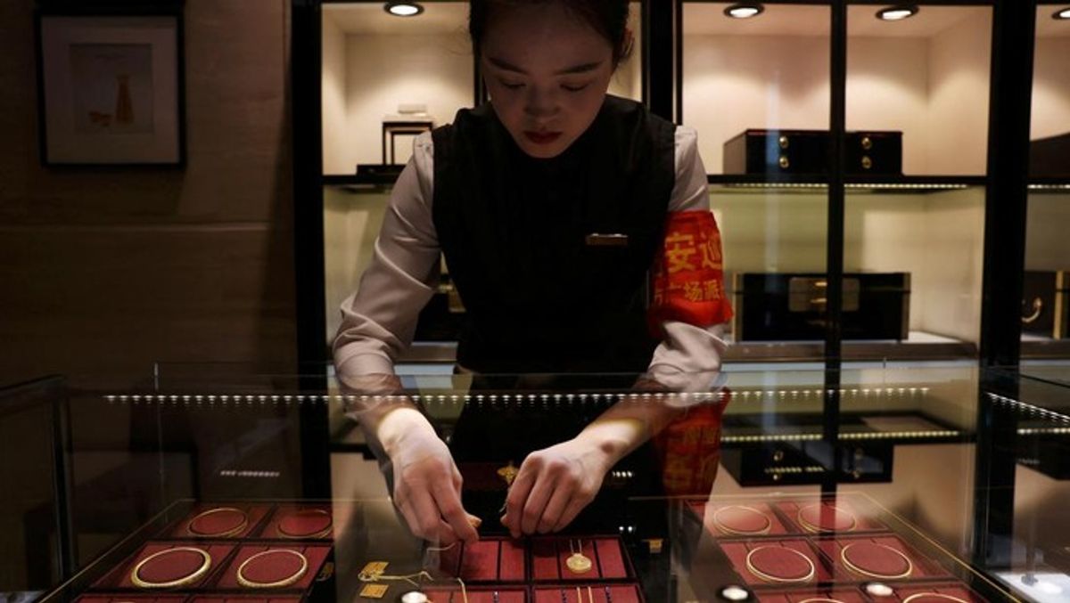 Produksi Emas China Turun Saat Permintaan Investasi Melonjak