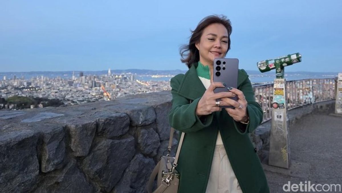 Andy Garcia Bagikan Tips Konten Travel Estetik Pakai Ponsel Pintar