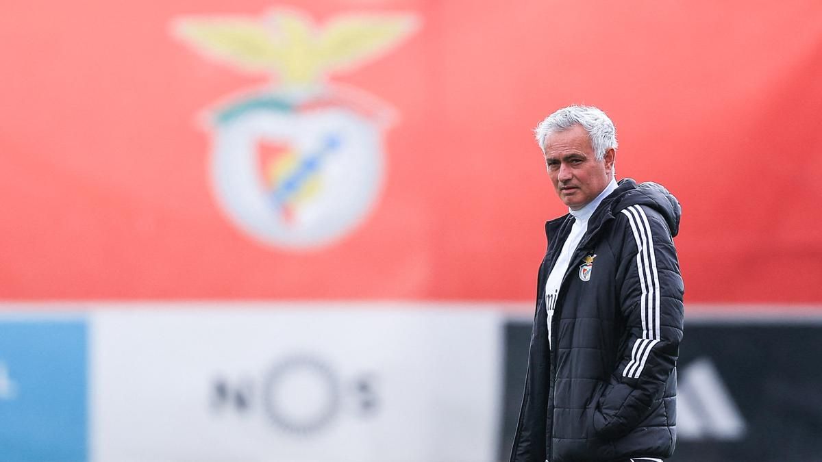 Real Madrid Negosiasi Rekrut Jose Mourinho Gantikan Alvaro Arbeloa