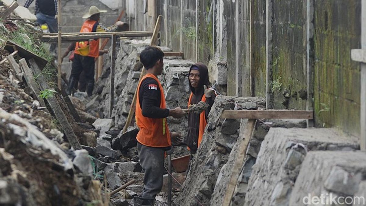 Pekerja Informal Dominasi Angkatan Kerja Indonesia per Februari 2026