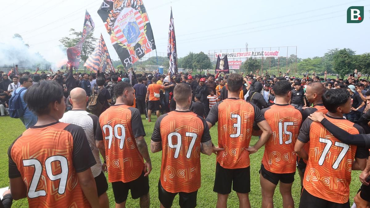 Jakmania Datangi Lokasi Latihan Persija Jelang Laga Kontra Persib