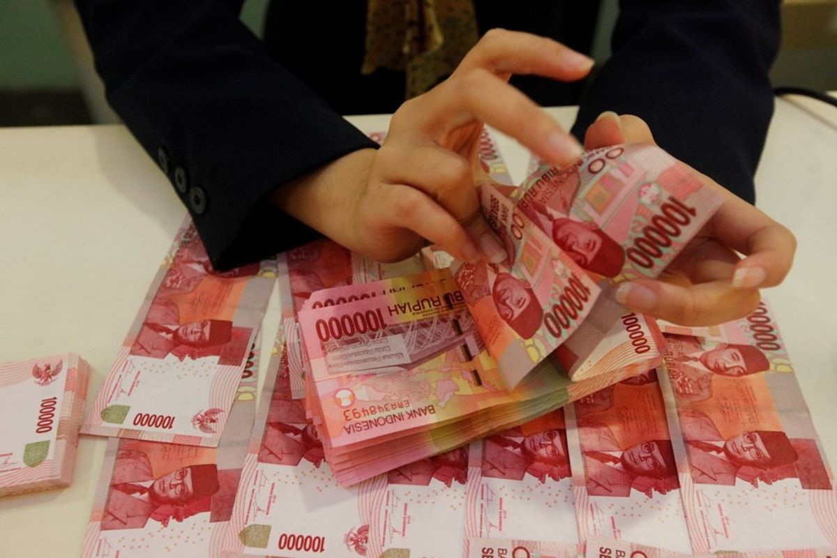 Rupiah Melemah ke Rp17.490 Akibat Ketegangan Geopolitik AS dan Iran