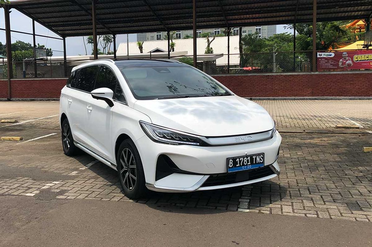 BYD Daftarkan Minibus M6 Varian Hybrid di Peraturan Mendagri 2026