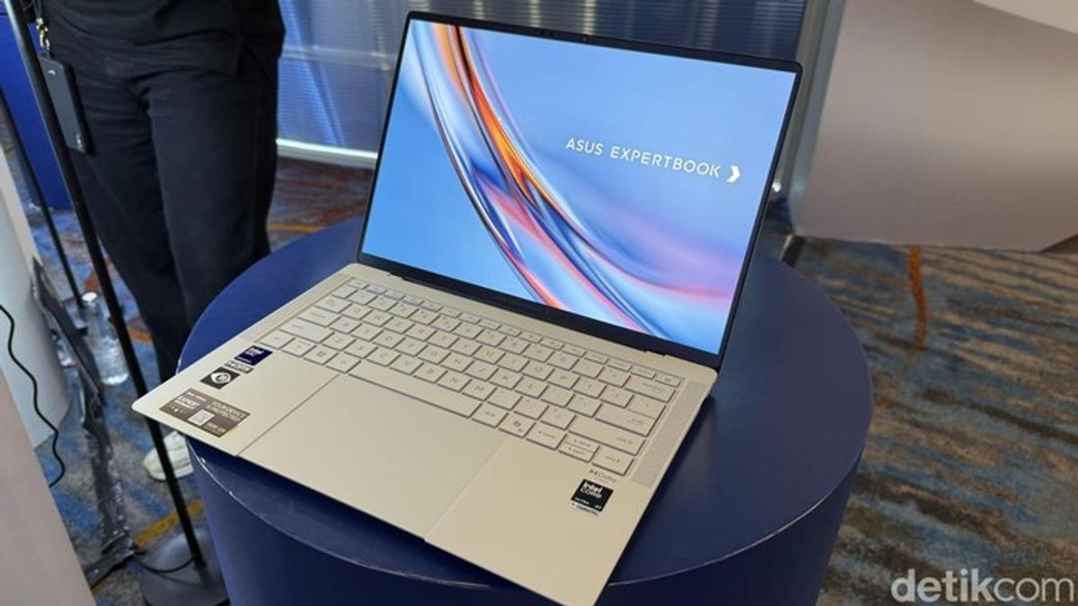 Asus Targetkan Posisi Puncak Pasar Laptop Komersial Indonesia 2027