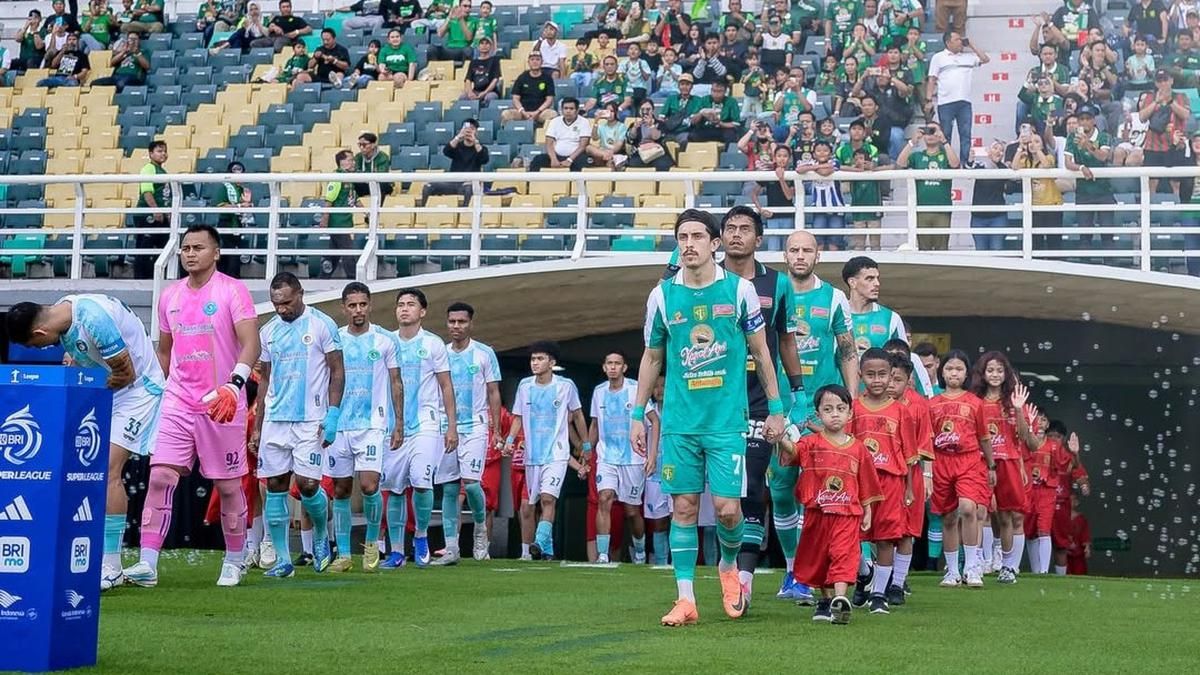 Persebaya Surabaya Libas PSBS Biak 4-0 di Gelora Bung Tomo